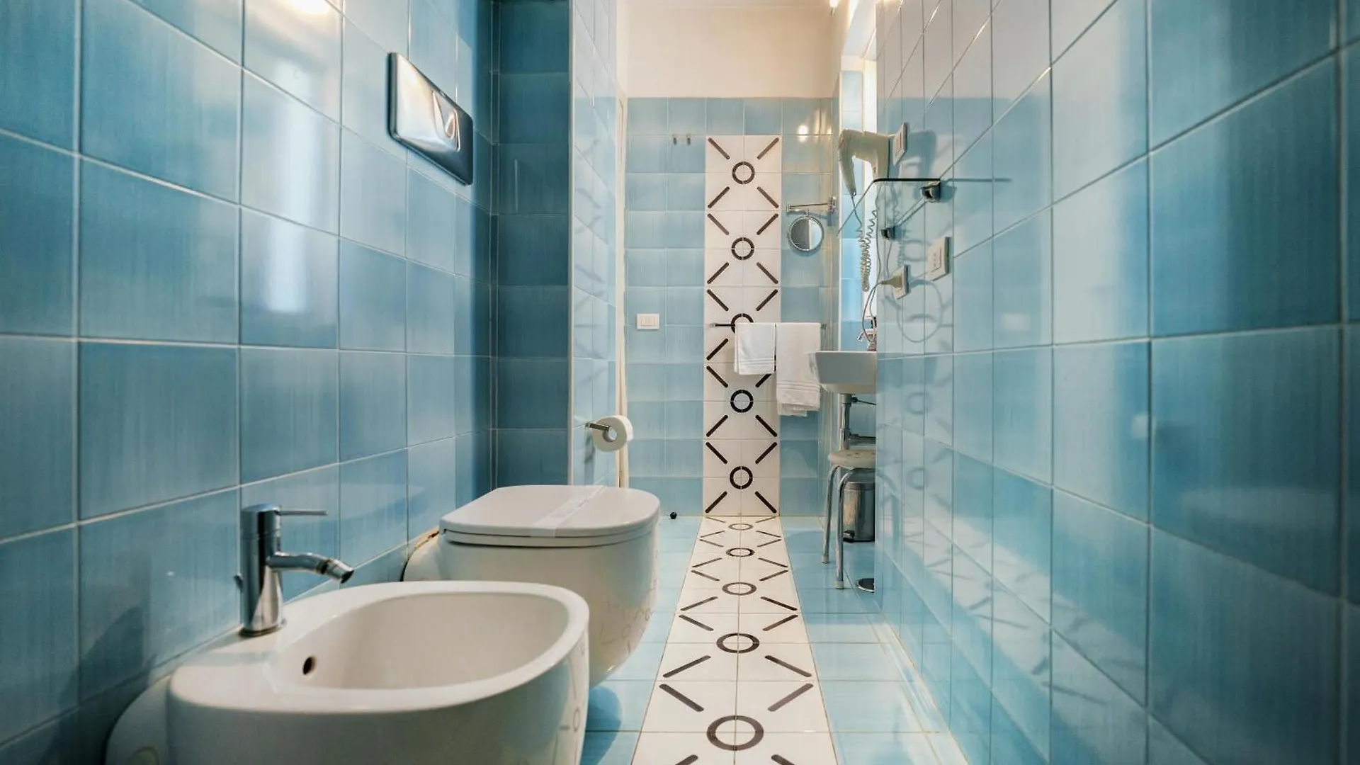 Attico Partenopeo Naples 4*,